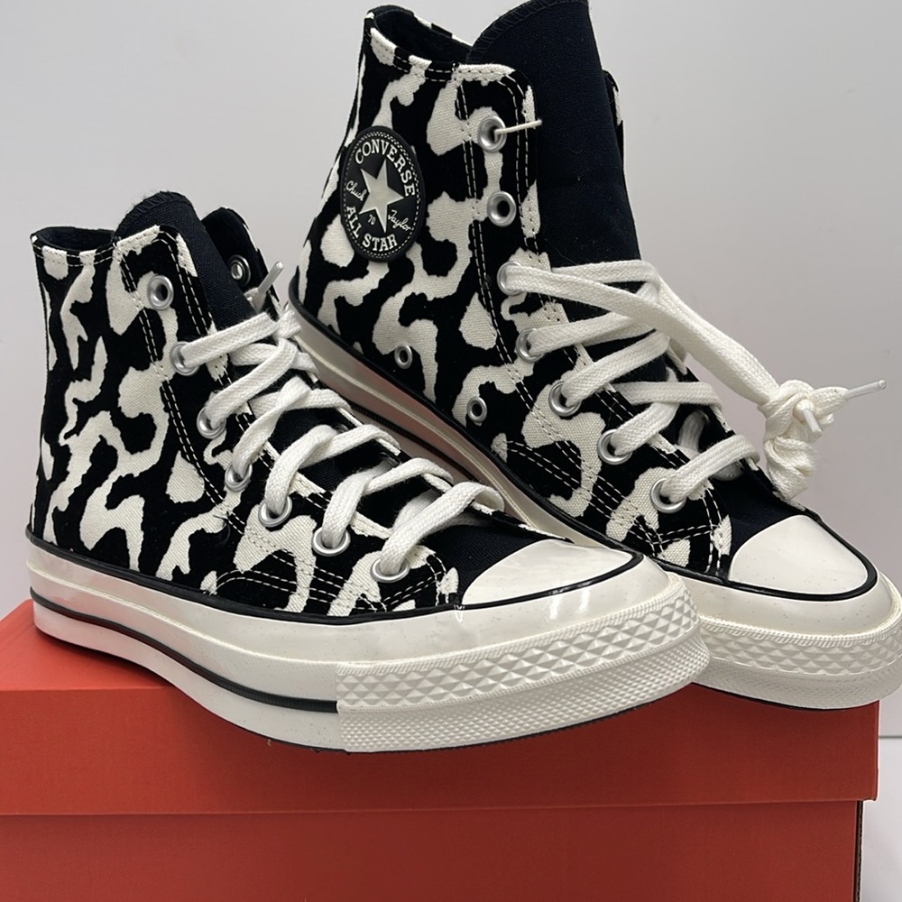 Converse WMNS CHUCK 70 HI
BLACK/EGRET/BLACK A12350C Sneakers - Picture 6 of 16